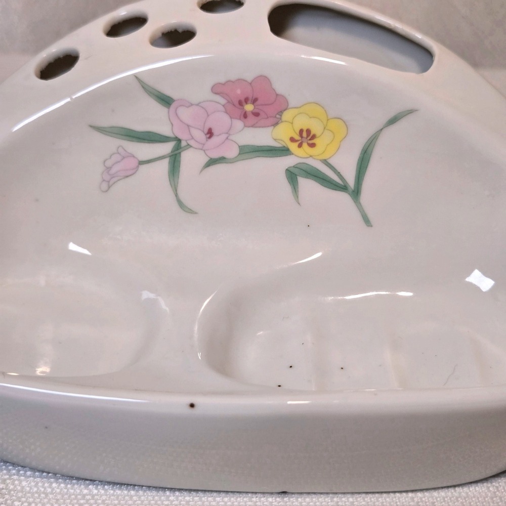 Vintage White Ceramic Floral Toothbrush Holder and Soap Dish Bathroom Organizer